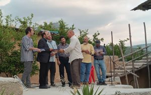 شب شعر و شاهنامه ” پیرزال” در سرفاریاب/ تجلیل از هنرمندان مردمی چرام