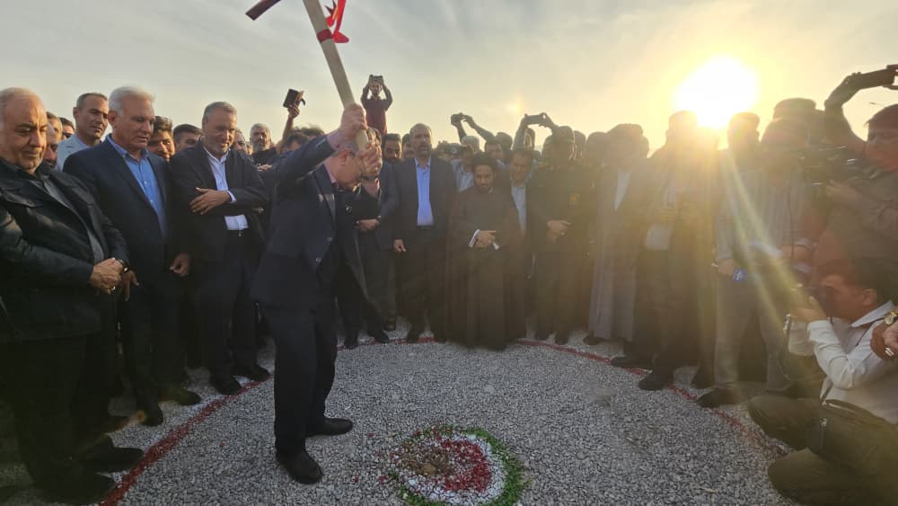 آغاز عملیات اجرایی بیش از ۶ هزار هزار میلیارد تومان پروژه در سفر معاون وزیر راه و شهرسازی به استان