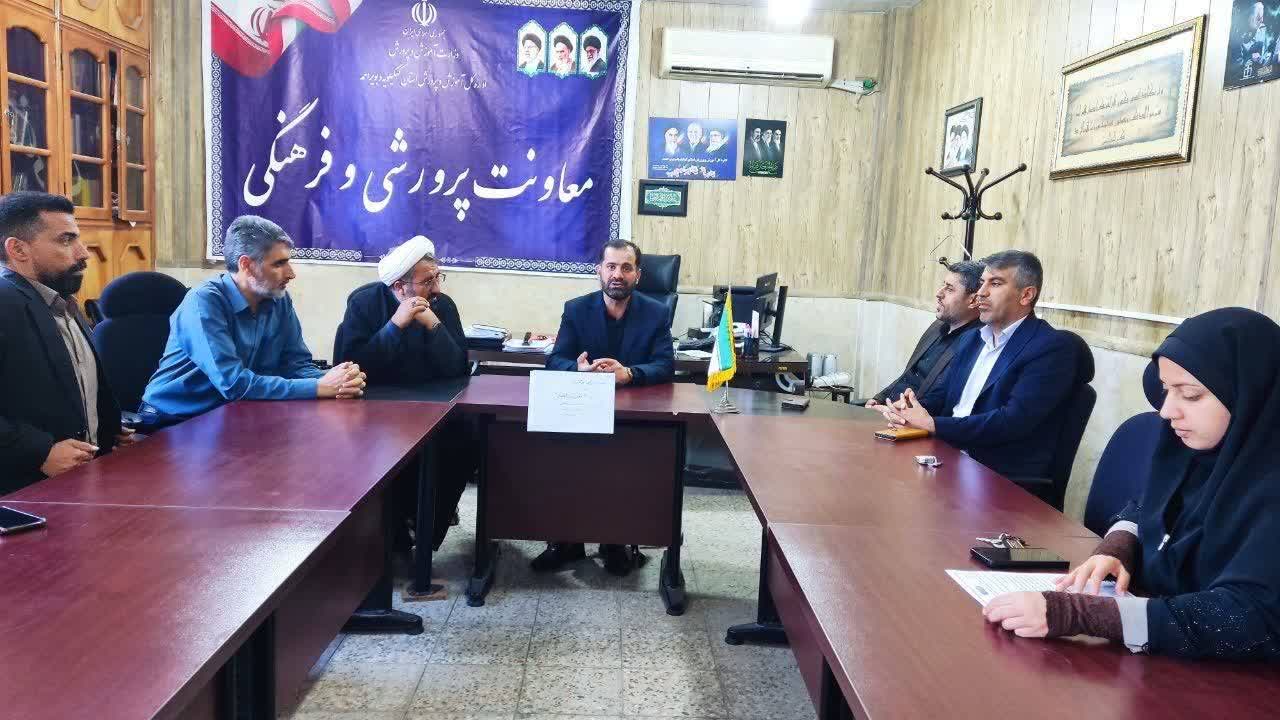 آیین «احلی من العسل» شامگاه شنبه با حضور گسترده دانش‌آموزان و فرهنگیان برگزار می‌شود