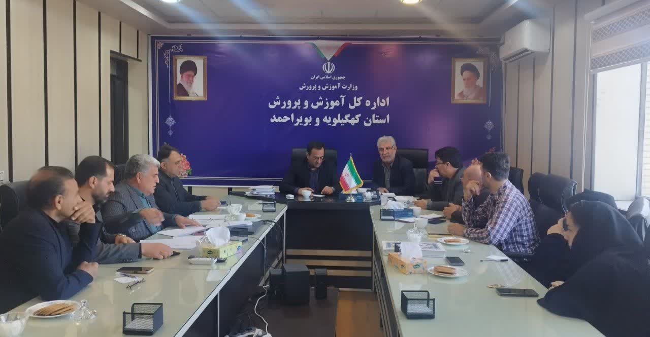 برنامه‌ای جامع و عملیاتی برای ارتقای مدارس شاهد تدوین شود / مدارس شاهد باید الگوی موفق تعلیم، تربیت و ترویج فرهنگ ایثار و شهادت باشند